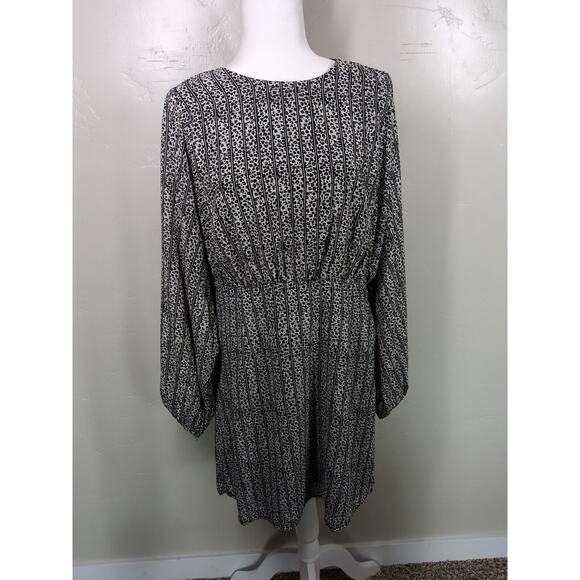 Lili Sidonio Dresses & Skirts - LILI SIDONIO Dress‎ Women Medium Striped Animal Print Lined Boho 3/4 Sleeve